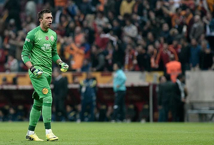 Go home Muslera