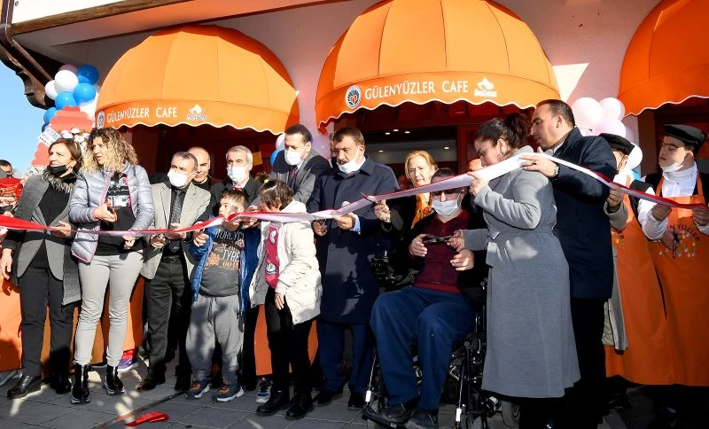 Malatya’da ‘Gülen Yüzler Kafe’ ile sürdürülebilir destek