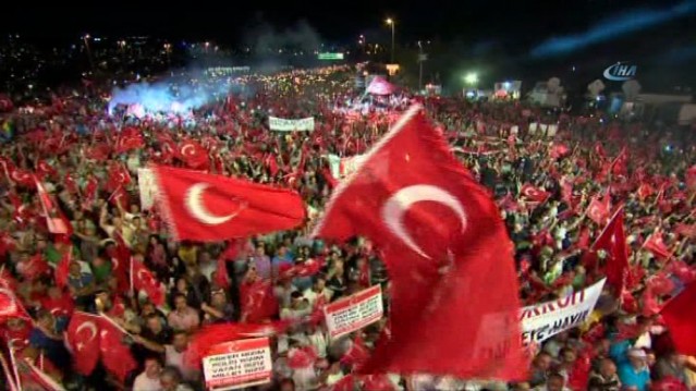 15 Temmuz'dan 11 Ağustos'a Meydanlarda 26 gün... Yayınlanmamış fotoğraflar -4-