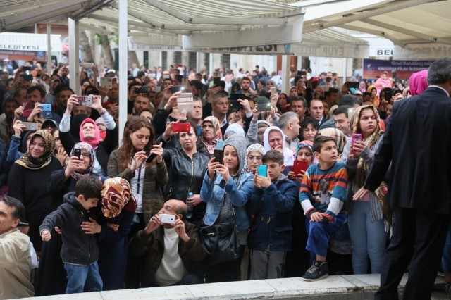 Berat Kandili coşkusu bütün yurdu sardı