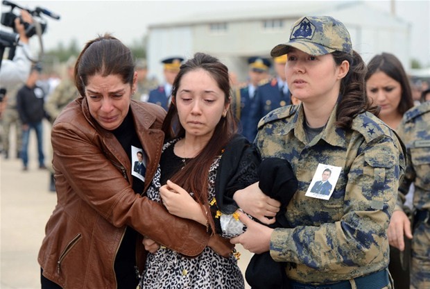 Şehit astsubay gözyaşları arasında uğurlandı