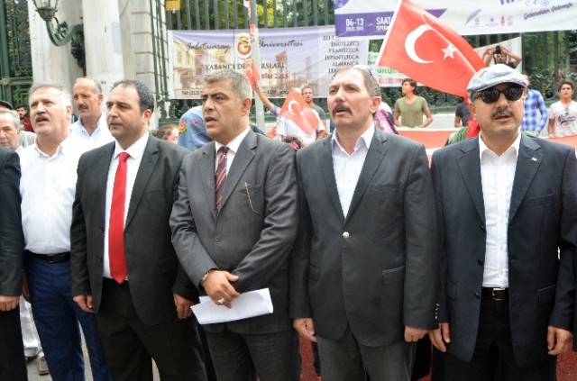 Alvarlı Efe'nin binlerce torunu, İstiklal’de terörü lanetledi