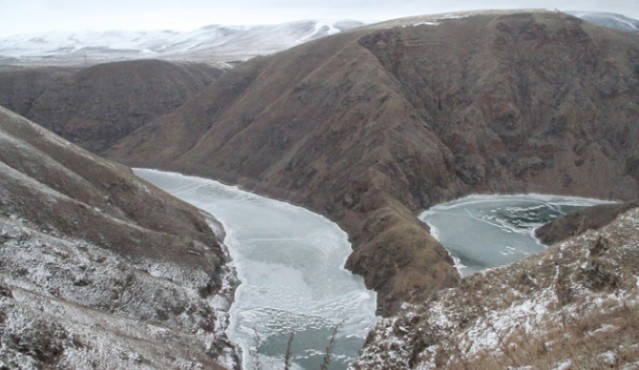 Erzurum ve Doğu’dan karlı-buzlu manzaralar