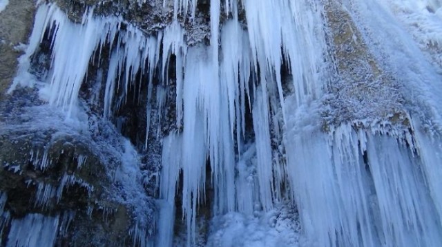 Erzurum ve Doğu’dan karlı-buzlu manzaralar