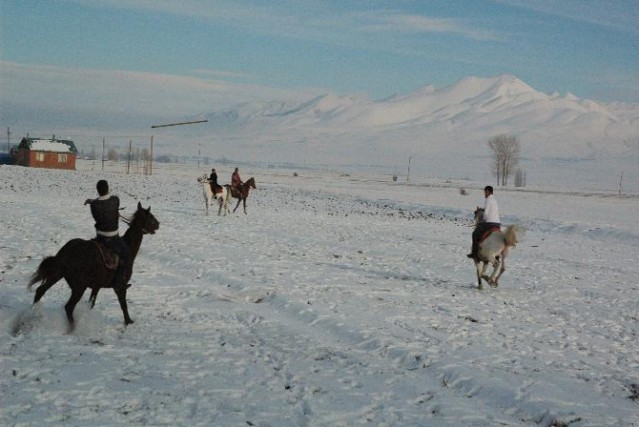 Erzurum ve Doğu’dan karlı-buzlu manzaralar