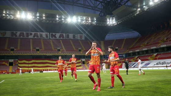 12 hafta sonra 'dipten' çıkan Kayserispor'da umutlar yeşerdi