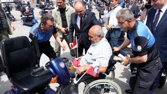 125 engellinin akülü araç ve tekerlekli sandalye sevinci