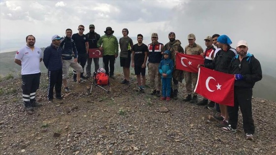 15 Temmuz şehitleri Palandöken'in zirvesinde anıldı