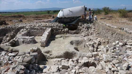 2 bin 600 yıllık Lidya mutfağından &#039;fare kafatası&#039; çıktı