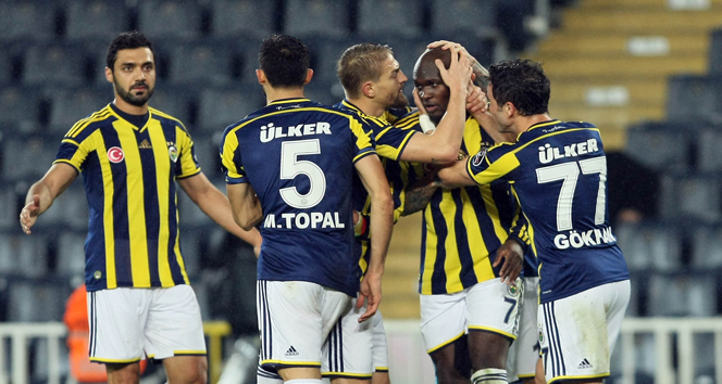 Fener, sahasında yenilmemeyi adet edindi