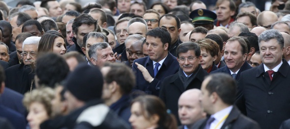 Paris'te 'açık hava toplantısı' ile teröre protesto