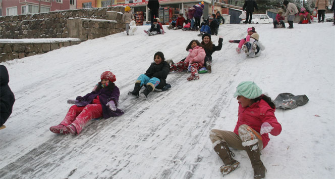 Ankara’da da okullar tatil edildi