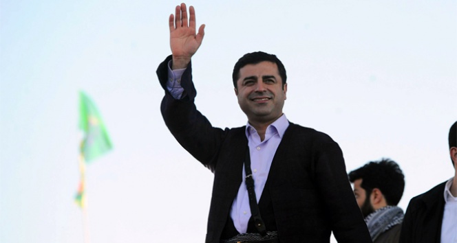 Demirtaş: '2016'da barıştan bahsedeceğiz'