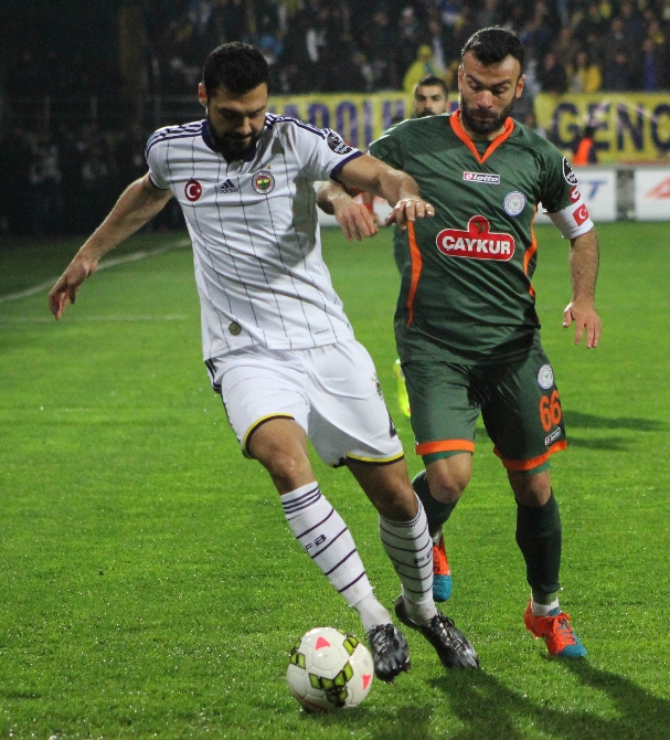 Kanarya, Rize'de gol oldu yağdı