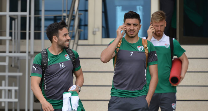 Bursaspor 3 puan için İstanbul'a gitti