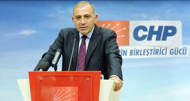 Gürsel Tekin'den 