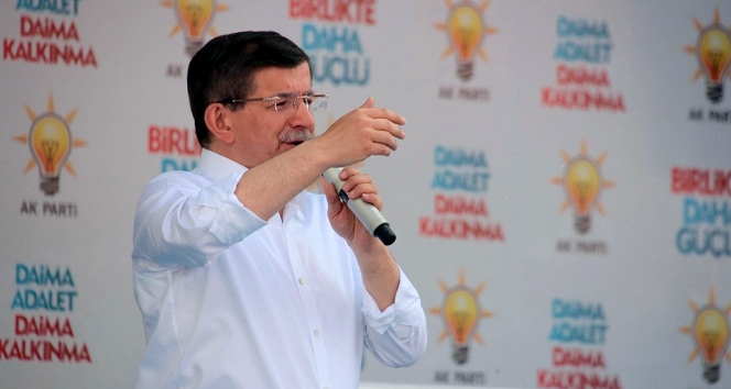 Davutoğlu'ndan şehit ve gazi yakınlarına iş müjdesi