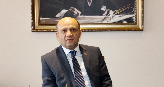 Fikri Işık: Türkiye artık kendi aracını üretmeli