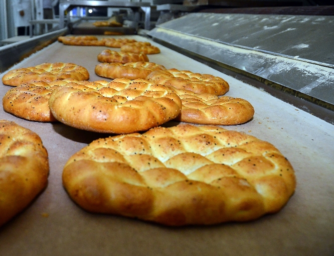 İstanbul’da vatandaşa Ramazan pidesinde müjde: 350 gram 75 kuruş