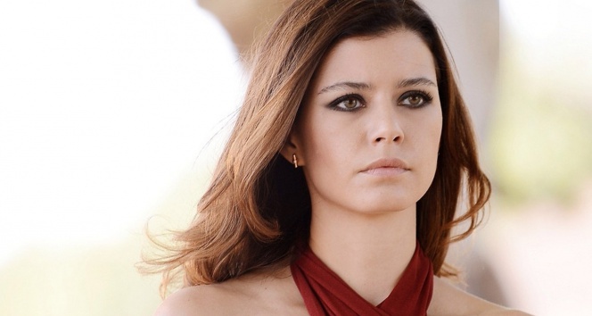 Beren Saat, Cansu Kaya'nın vahşice öldürülmesine sessiz kalmadı!