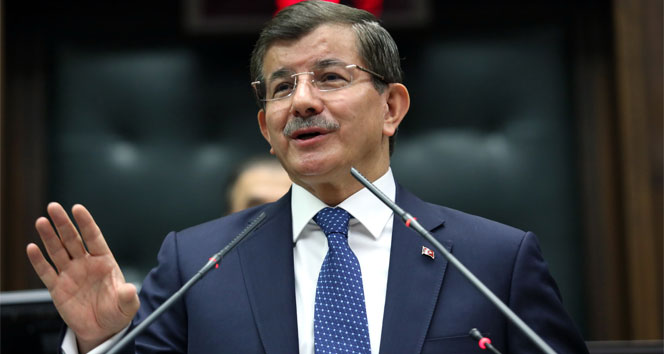 Başbakan Davutoğlu canlı bomba saldırısı sonrası konuştu