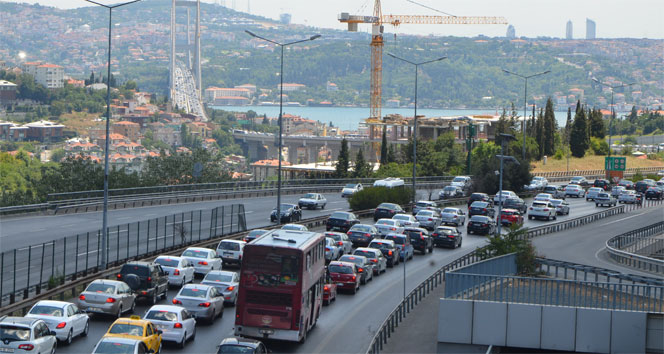 İstanbul'da bayram mesaisi sürüyor