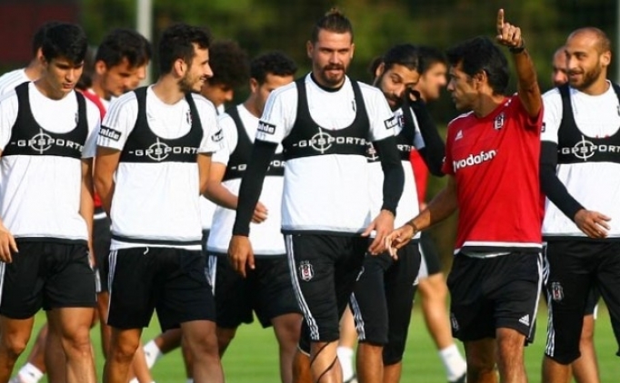 Beşiktaş'ta Ersan sakatlandı