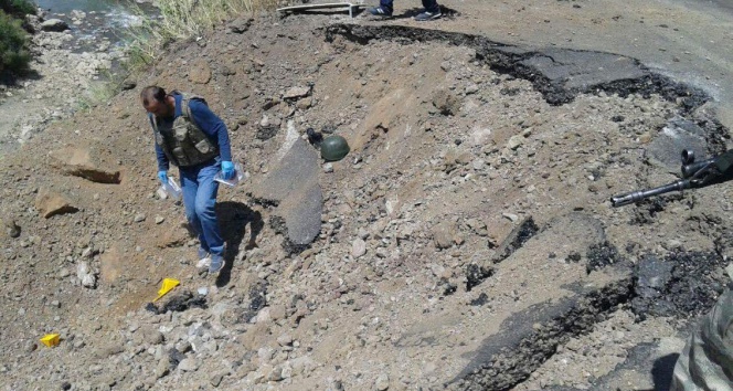 Patlamada hasar gören askeri aracın fotoğrafları ortaya çıktı