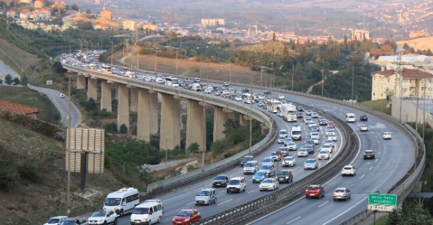 9 günlük bayram tatilinde erken dönüş başladı