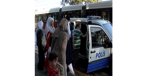 Beyoğlu’nda güpegündüz silahlı gasp