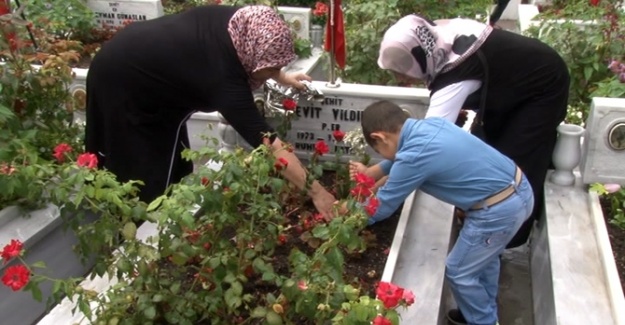 Edirnekapı Şehitliği doldu taştı