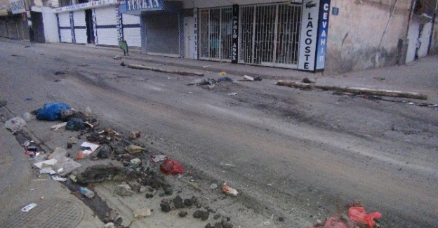 İzinsiz gösteriye polis müdahalesi