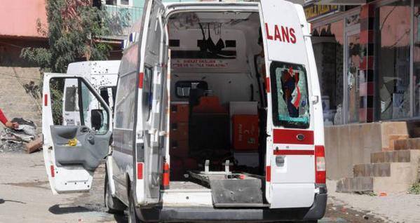 PKK’lılar ambulansı tarayıp şoförü şehit etti