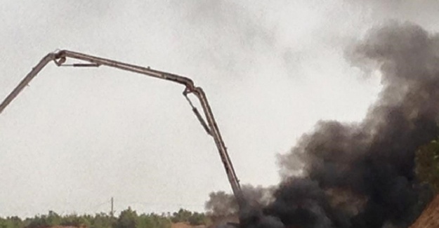 PKK’lılar Bingöl’de iş makinesi yaktı