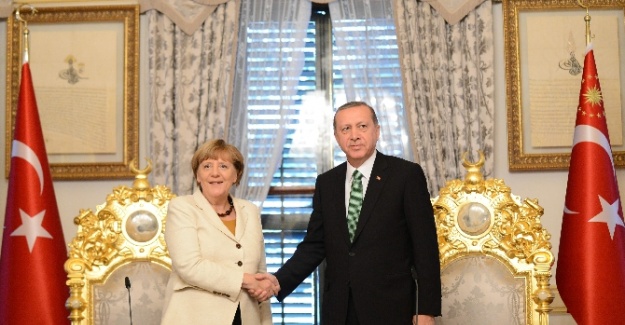 Erdoğan ile görüşen Merkel: "Çok faydalı geçti"