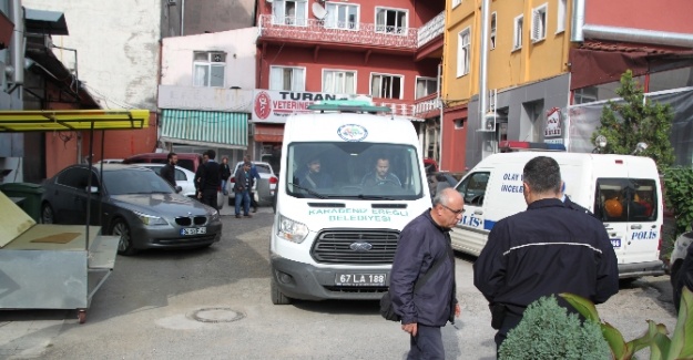 Kızı ile buluşmak için geldiği otelde...