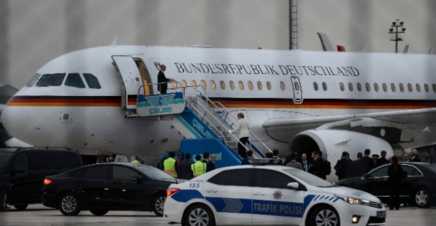 Merkel Almanya’ya döndü