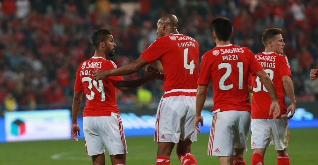 UEFA’dan Benfica’ya ceza