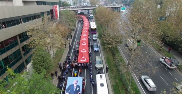 1001 metrelik Türk bayrağı nefes kesti