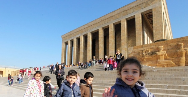 Anıtkabir yarın 20.30’a kadar açık