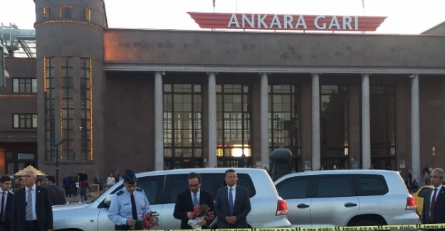 Ankara Garı önünde terör protestosu