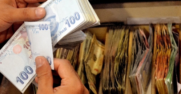 Bütçe Ekim’de 7.2 milyar lira fazla verdi