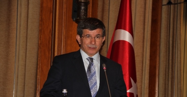 Davutoğlu'nun ilk resmi ziyareti KKTC'ne