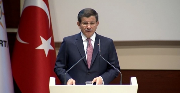 Davutoğlu, Mali’de kurtarılan THY personelleriyle görüştü