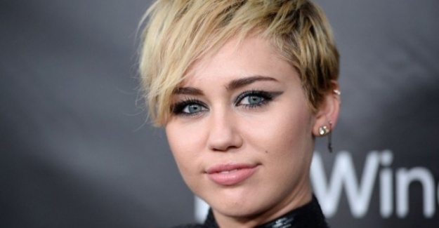 Miley Cyrus dünya turnesine çıkıyor