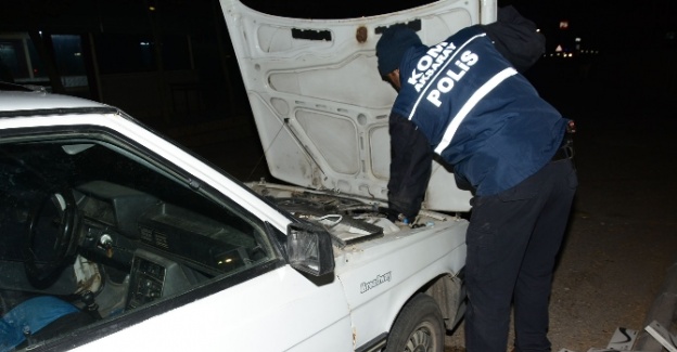 Otomobilin her yerinden sigara çıktı!