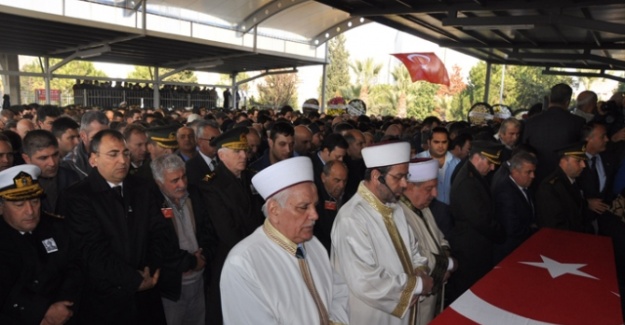 İzmir şehidini uğurladı