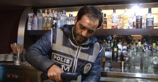 İzmir’de 264 sahte rakı ele geçirildi