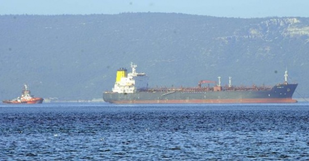 Rusya’ya giden tanker Boğaz’da arızalandı