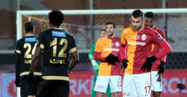 Cimbom erken havlu attı